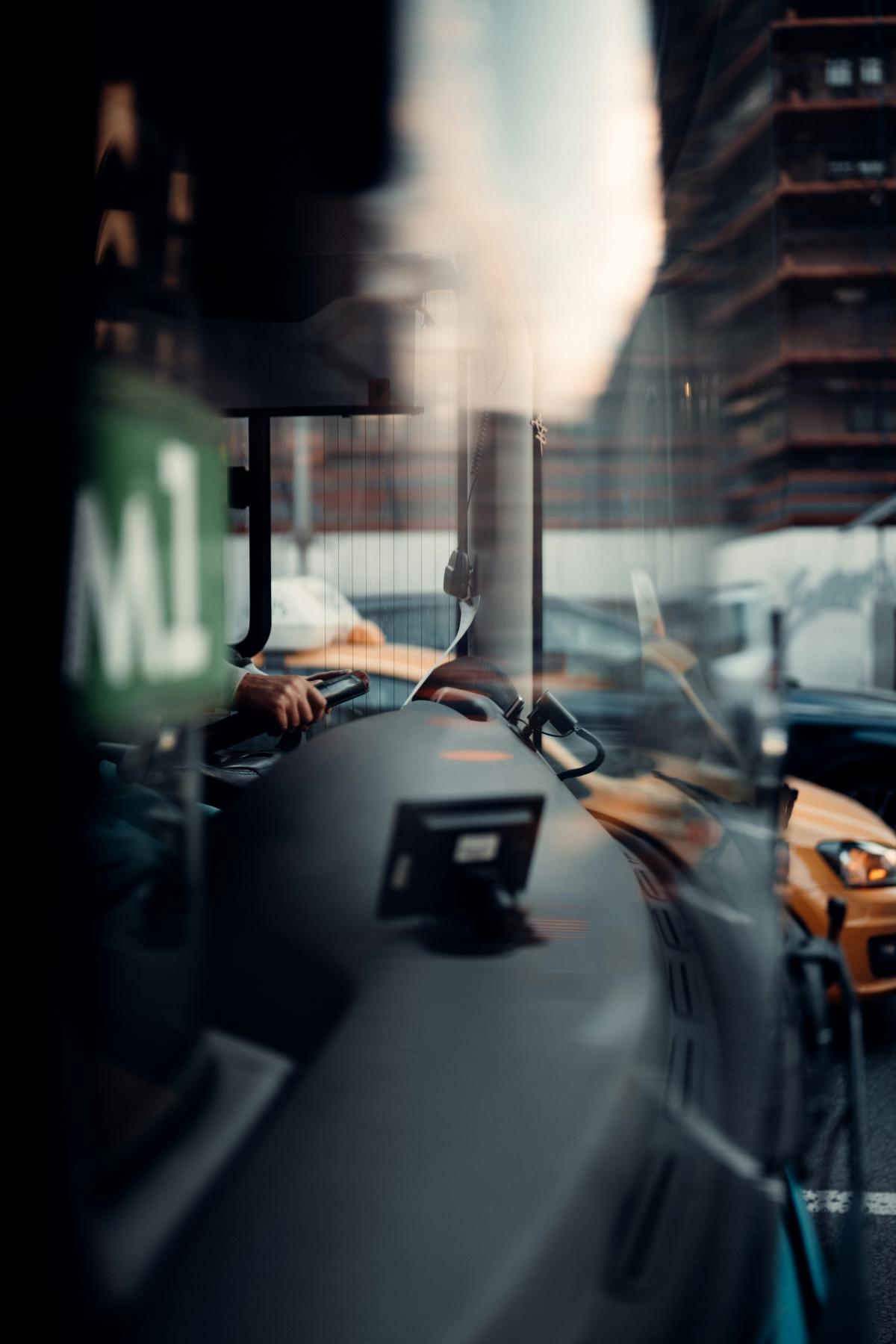 CCOO ameaza cunha folga en todo o transporte se o Goberno non desbloquea a xubilación anticipada das e os condutores profesionais